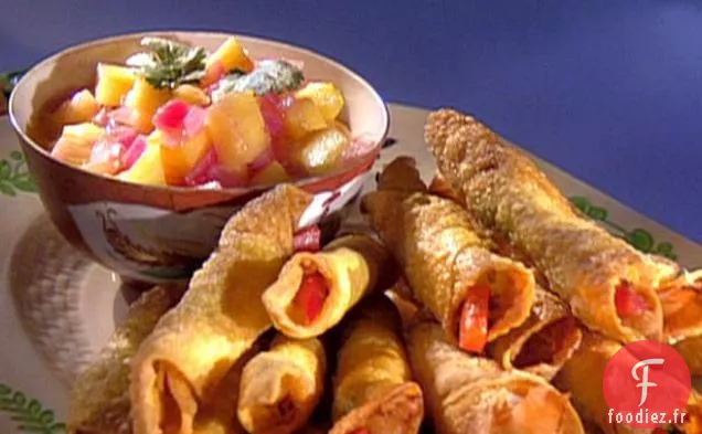 Crevettes Enveloppées de Coriandre avec Ananas au Cornichon Épicé