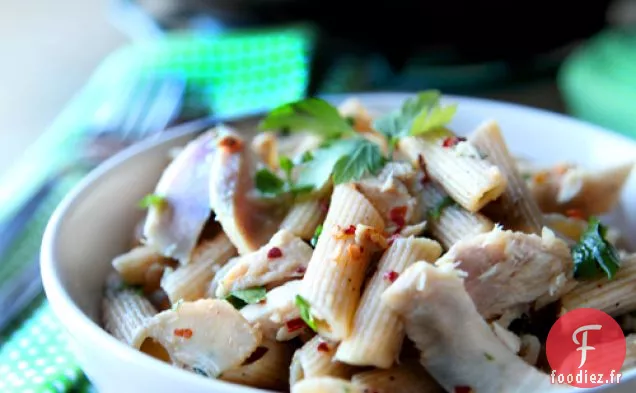 Penne Au Thon Épicé Simple Et À L'Ail