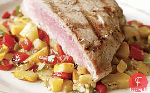 Thon Du Sud-Ouest Avec Une Salade D'Été Grillée