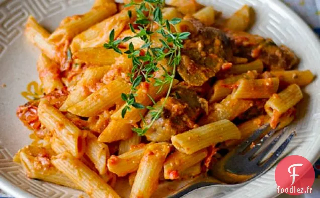 Penne aux Saucisses Végétariennes et à la Feta