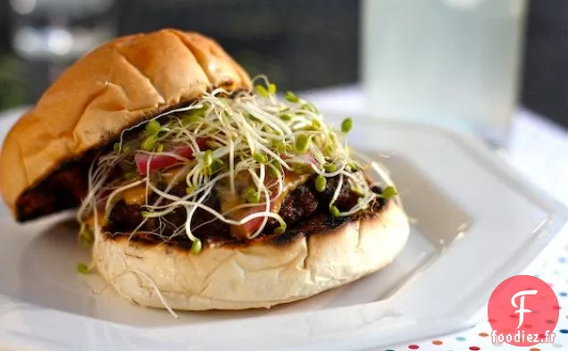 Burger Nihon Avec Tartinade Crémeuse Au Miso