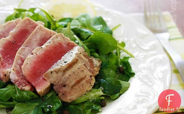 Thon Grillé Sur Roquette Et Vinaigrette Au Citron
