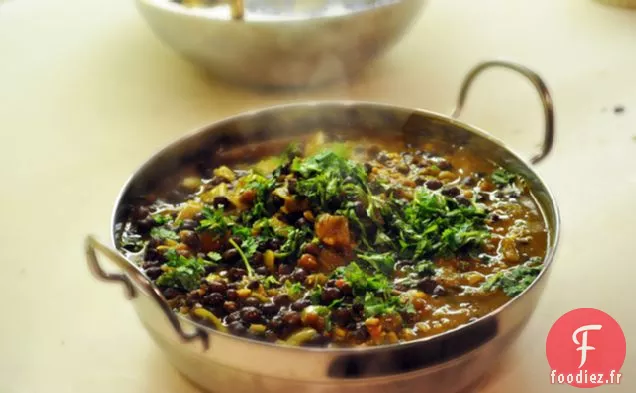 Naan, Un Pain Plat Indien Doux Et Moelleux