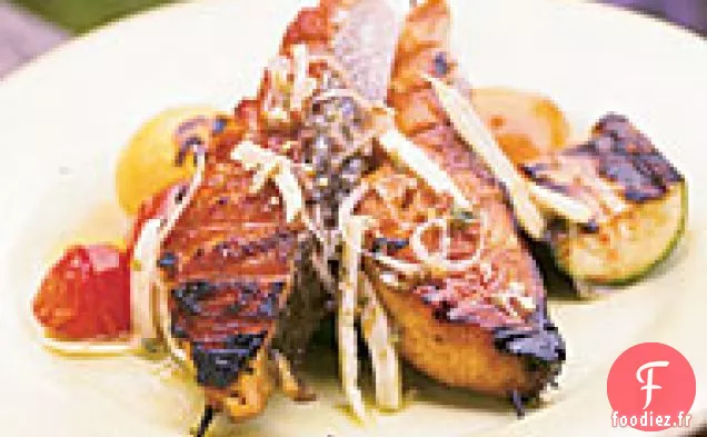 Brochettes de Saumon avec Vinaigrette au Fenouil Tranchée