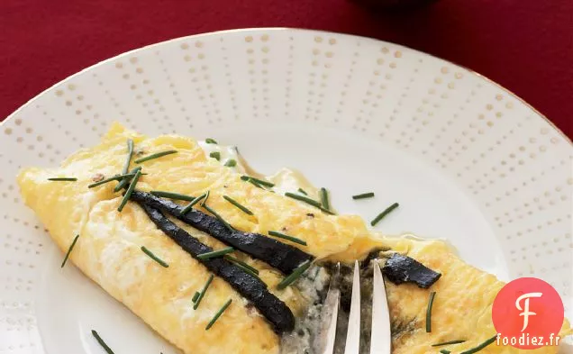 Omelette au Caviar Pressé et à la Crème Sure