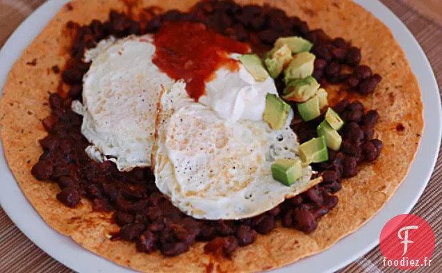Huevos Rancheros Aux Haricots Noirs Bbq