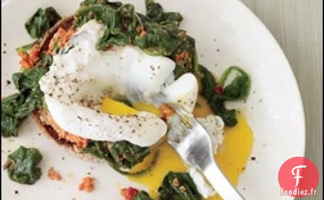 Oeufs Florentins Au Pesto De Tomates Séchées Au Soleil