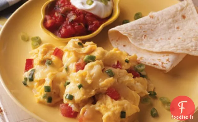 Oeufs Brouillés au Lever du Soleil Mexicain