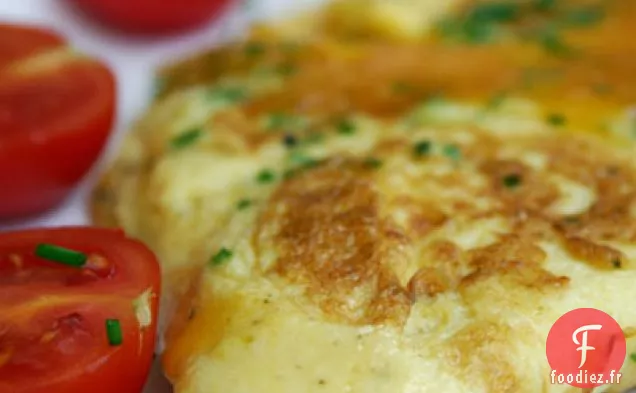 Omelette Au Cheddar, Ciboulette Et Crème Sure