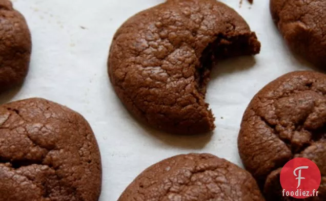 Biscuits Aux Pépites De Chocolat Au Lait Et Aux Croustilles Mi-Sucrées