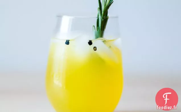 Recette de Limonade au Poivre et au Romarin