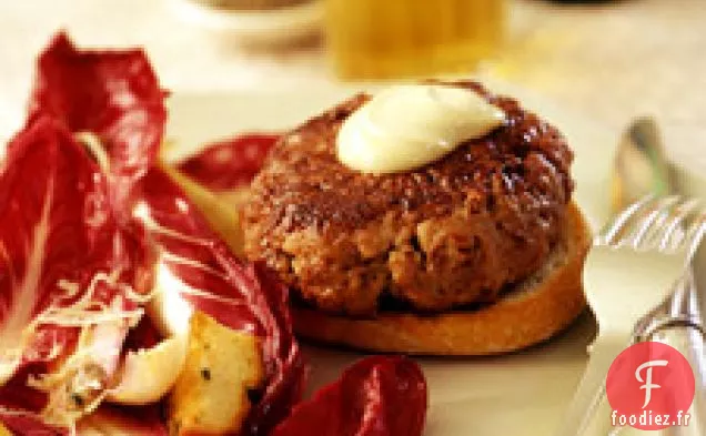 Burger De Thon Poêlé À Face Ouverte Avec Mayonnaise Au Wasabi