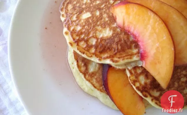Pêches Et Nectarines Dans Un Sirop De Miel