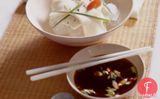 Salade De Tofu Froid Avec Trempette Au Soja Et Au Gingembre