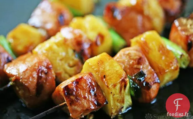 Brochettes De Teriyaki De Saumon À L'Ananas