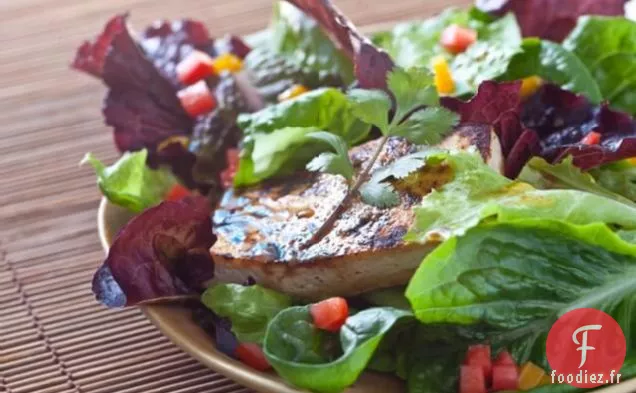Salade De Tofu Grillé Avec Vinaigrette Au Miso