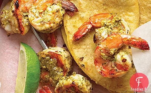 Brochettes de Crevettes au Pesto de Coriandre et Pistache Grillées