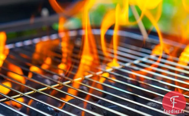 Côtelettes De Porc frottées Aux Épices Avec Salsa Estivale