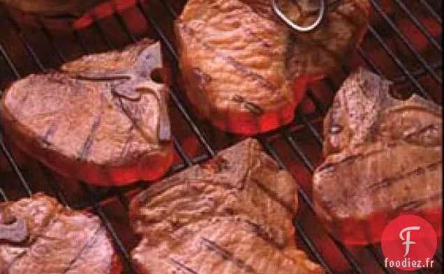 Côtelettes De Porc À La Sauce Au Poivre Vert