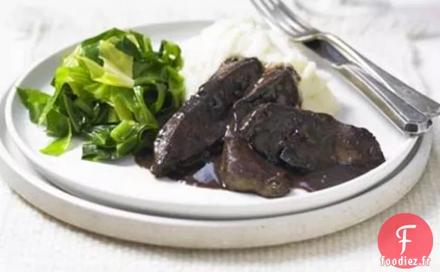 Foie D'Agneau Avec Sauce Au Vin Rouge Et Purée D'Ail