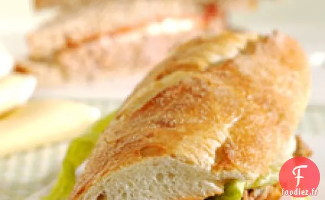 Sandwich au Pain de Viande de Dinde de Kathleen Turner