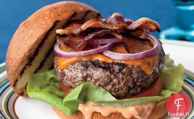 Burgers BLT au Cheddar avec Vinaigrette Russe à l'estragon
