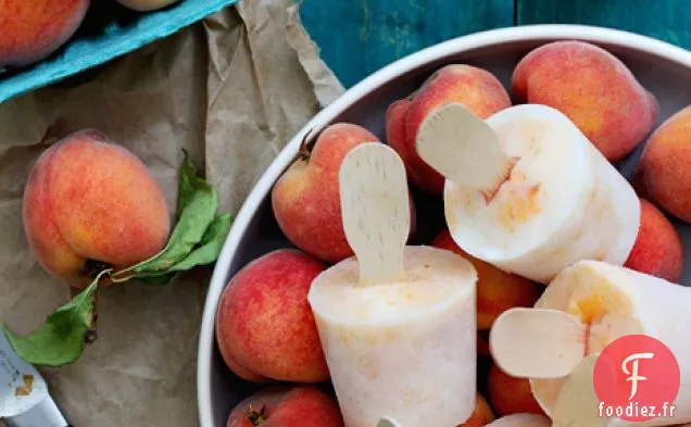 Sucettes Glacées Aux Pêches Au Bourbon Et À La Crème
