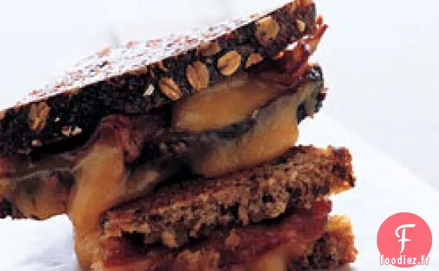 Cheddar Grillé et Bacon avec Chutney de Mangue