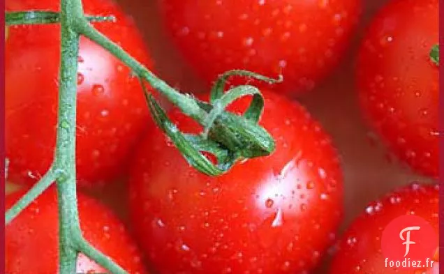 Tomates Rôties, Oignons Rouges Et Tarte À La Roquette