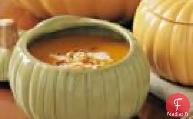 Soupe De Courge Musquée À La Crème De Noisettes