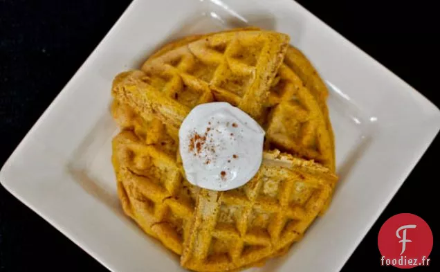 Gaufres De Butternut De Blé Entier À La Crème De Cannelle