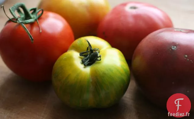 Salade De Tomates Avec Vinaigrette À La Crème