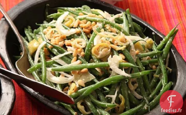 Salade de Haricots Verts aux Poivrons Marinés et Vinaigrette aux Anchois