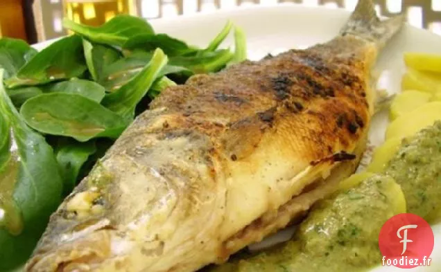 Bar Rôti À La Sauce Aux Câpres