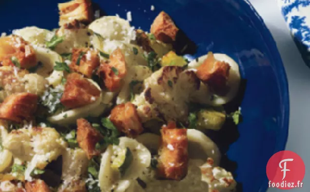 Orecchiette au Chou-fleur, Anchois et Croûtons frits