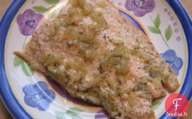 Saumon À La Sauce À L'Aneth De Dijon