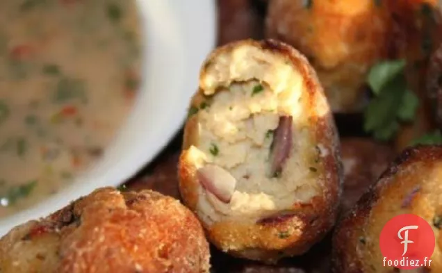 Boulettes de Poisson Thaï Avec Mayonnaise au Piment et au Citron Vert