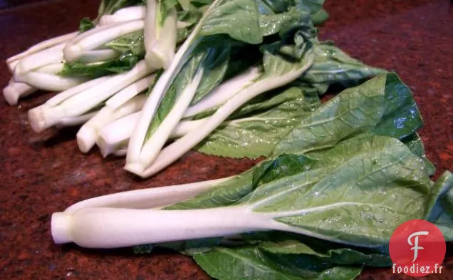 Nouilles Au Beurre De Sésame Et d'Arachide Au Curry Asiatique Avec Des Conseils de Shanghai