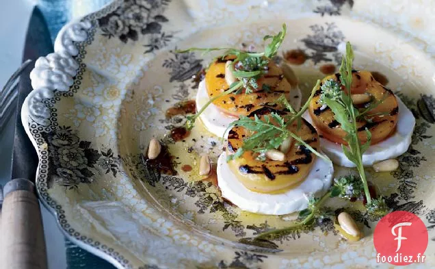 Salade d'Abricots Grillés, Roquette et Fromage de Chèvre