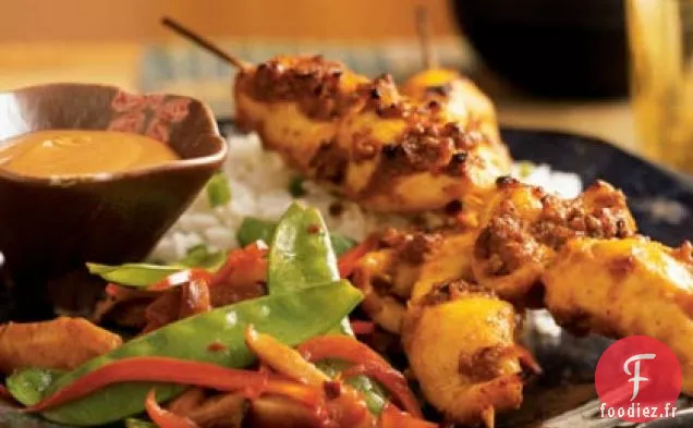 Saté de Poulet à la Sauce aux Arachides