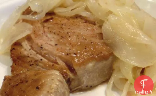 Steaks de Thon Siciliens à la Sauce à l'Oignon
