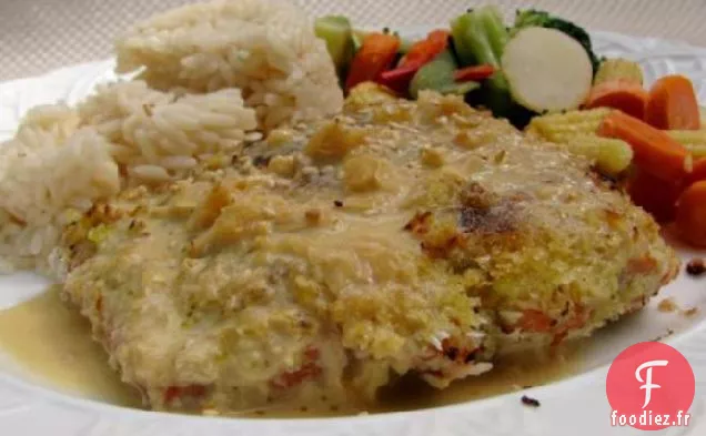 Saumon En Croûte De Wasabi Avec Sauce À L'Orange Et Au Gingembre