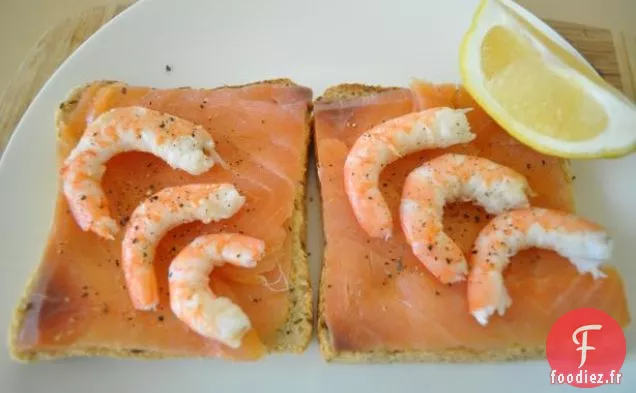 Sandwich Ouvert au Saumon Fumé (Laks Smørrebrød