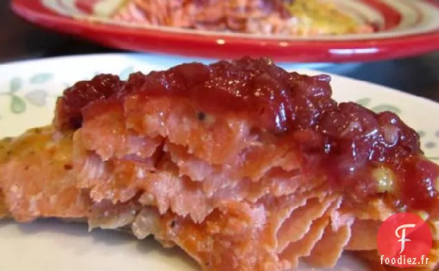 Saumon Rôti À La Moutarde Et Sauce Aux Airelles