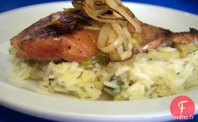 Saumon Chipotle Grillé Avec Riz À La Coriandre À L'Ananas