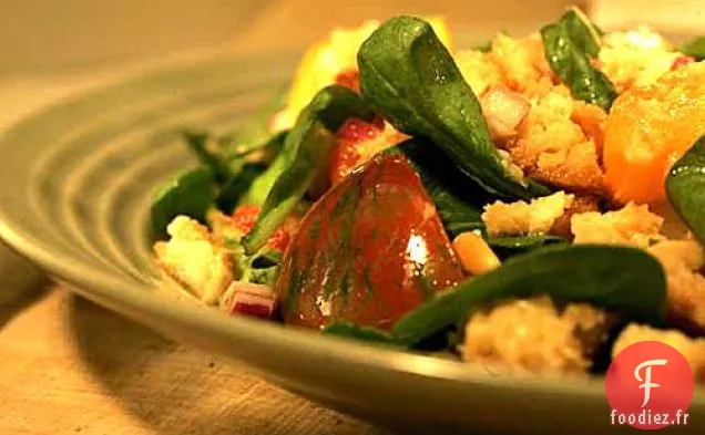 Salade De Pain Aux Tomates Et Roquette