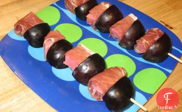 Brochettes de Mérou Avec Sauce Mangue et Jambon Serrano et Camembert