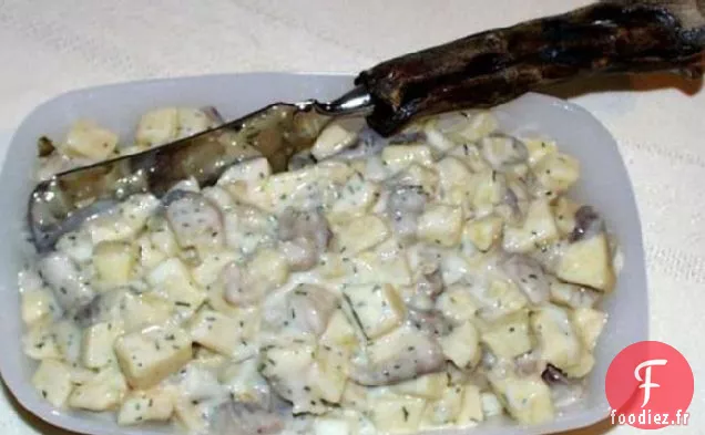 Heringstopf Mit Saurer Sahne (Salade de Hareng à la Crème Sure)