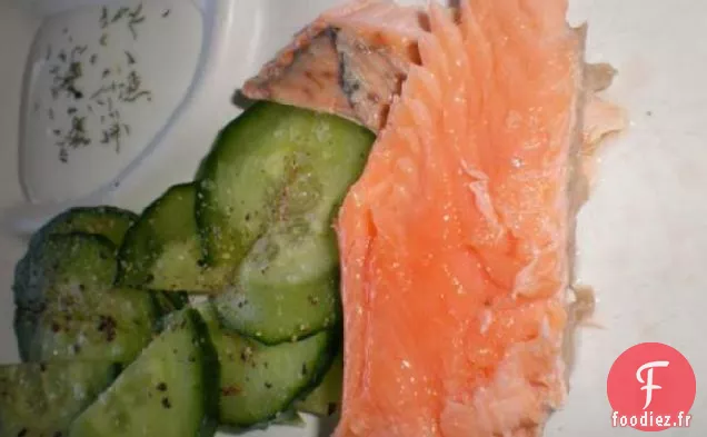 Saumon Avec Salade De Concombre