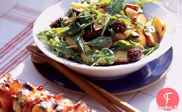 Salade de Fruits d'été à la Roquette et aux Amandes